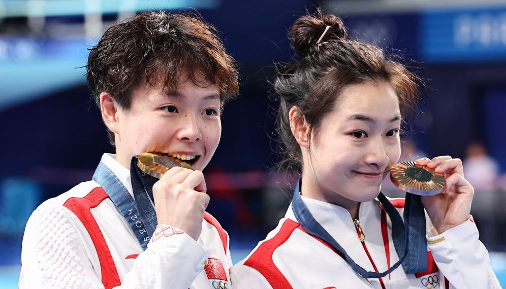 赖因德斯：米兰今年有机会争冠；未来是否会回归？回头见吧