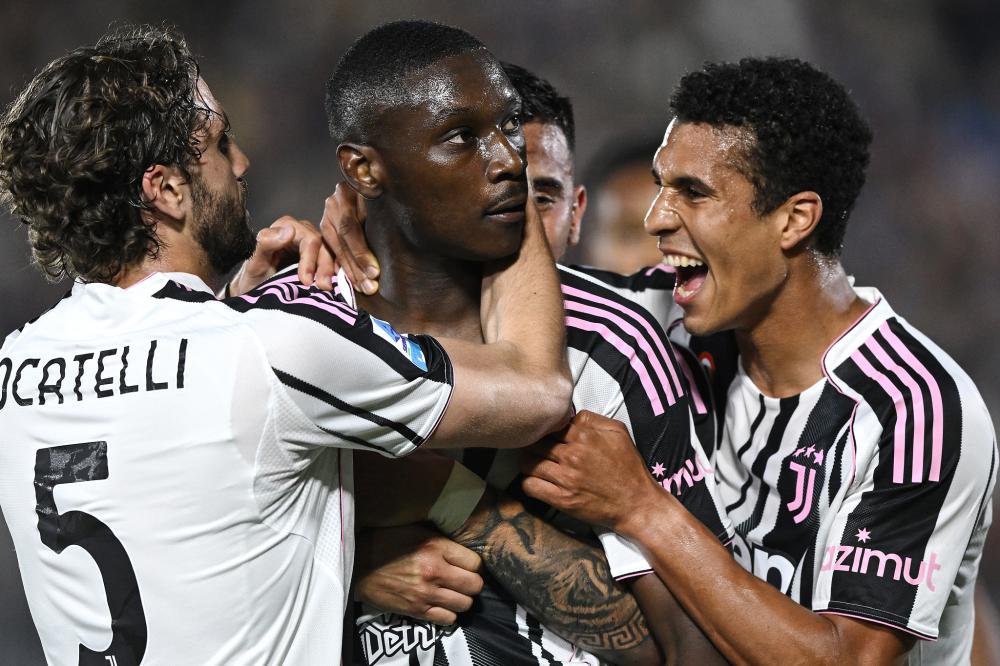 1-0，24岁热苏斯一剑封喉，率队掀翻狼队，拒绝英超2连败