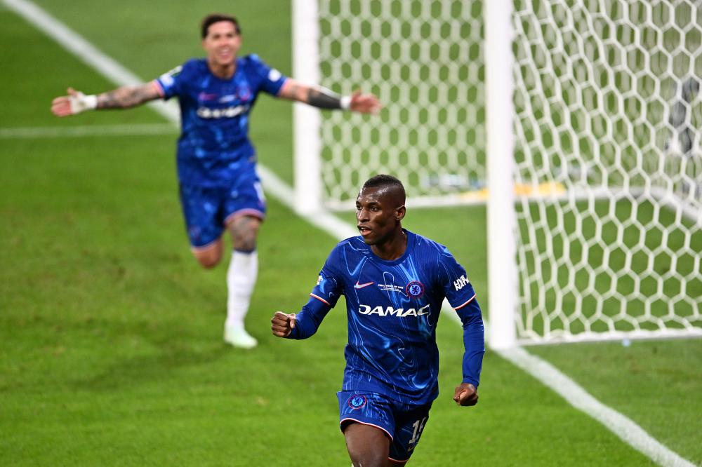 伊利牛奶开启促销活动：买三箱牛奶即送CBA新赛季球票一张